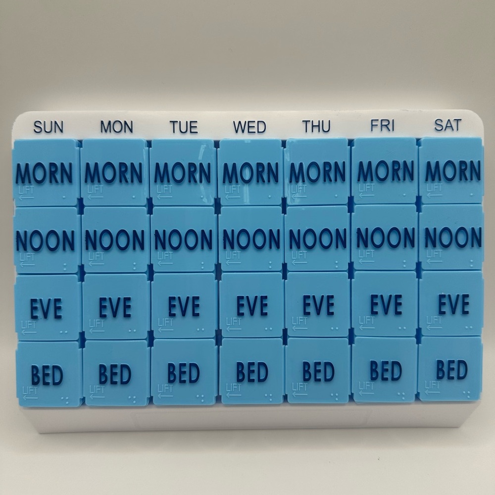 Apex Medi Tray Vitamins Medications 7 Day Pill Planner - Brand New